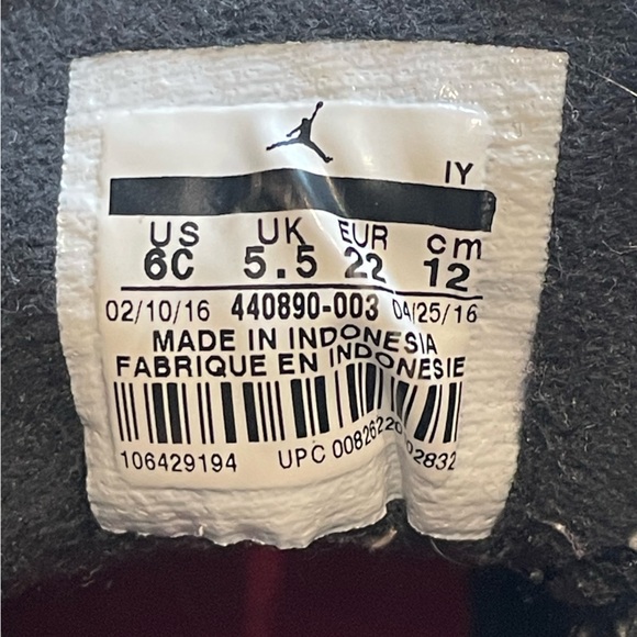 Air Jordan 5 Retro - Picture 8 of 8